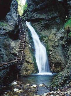 http://www.slovakia.travel/data/Resources/Upload/Images_watermark/SlovenskoPonuka/PrirodaAKrajina/D_Vodstvo_Sucha_Bela_jpg.jpg